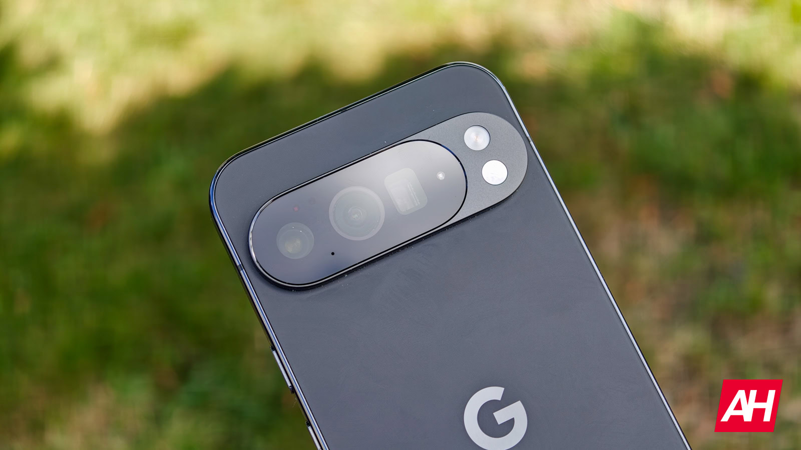 Google Pixel ir visstraujāk augošais premium tālruņa zīmols 2025. gadā