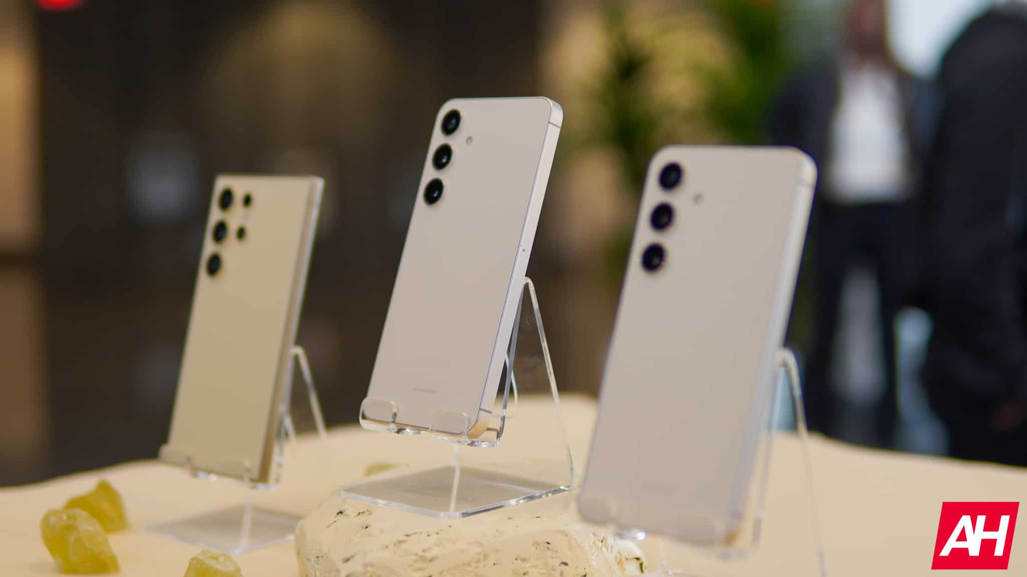 Samsung nospiež vienu UI 8 līdz Galaxy S24 klāstam, pārspēj savu laika skalu