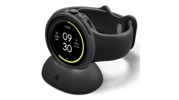 Spigen šķidrs gaiss 3