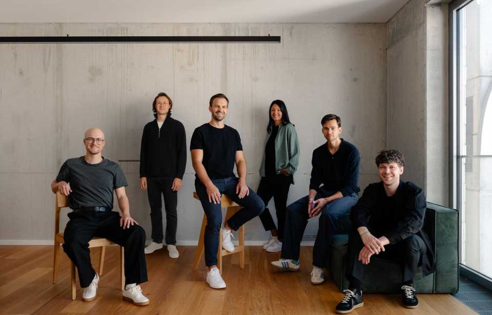 Populārākās jaunumu kopsavilkums par jaunuzņēmumu un tehnoloģiju finansēšanu — nedēļa, kas beidzas 2025. gada 17. oktobrī