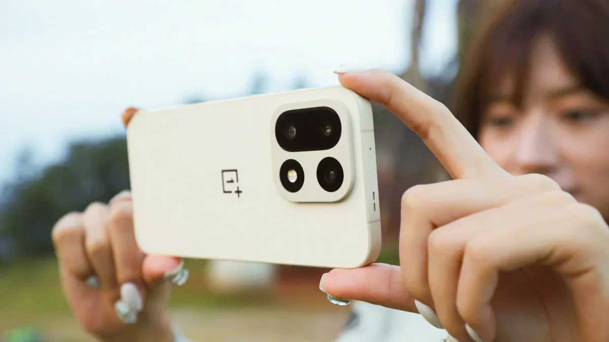 Global OnePlus 15 un OPPO Find X9, lai saglabātu 7000 mAh+ akumulatora elementus