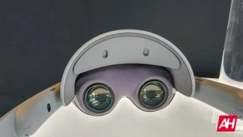 Samsung Galaxy XR Hands on AM AH 15