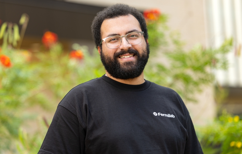 Iepazīstieties ar Hjūstonas universitātes studentu misijā, lai izskaidrotu vienu no Visuma lielākajiem noslēpumiem: neitrīns