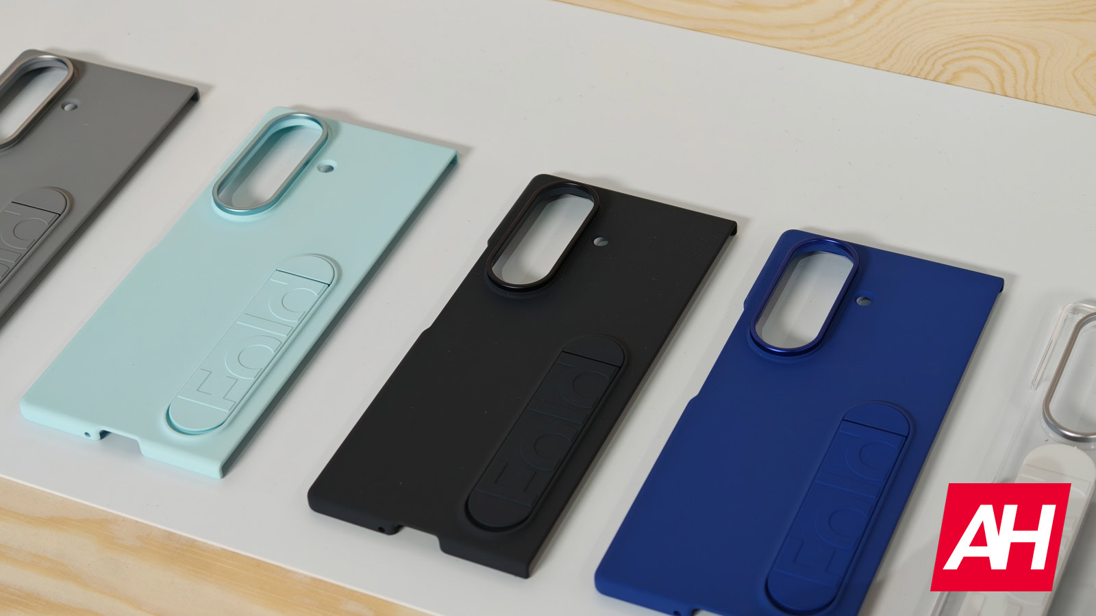 Labākie Samsung Galaxy Z Fold 7 futrāļi un aksesuāri