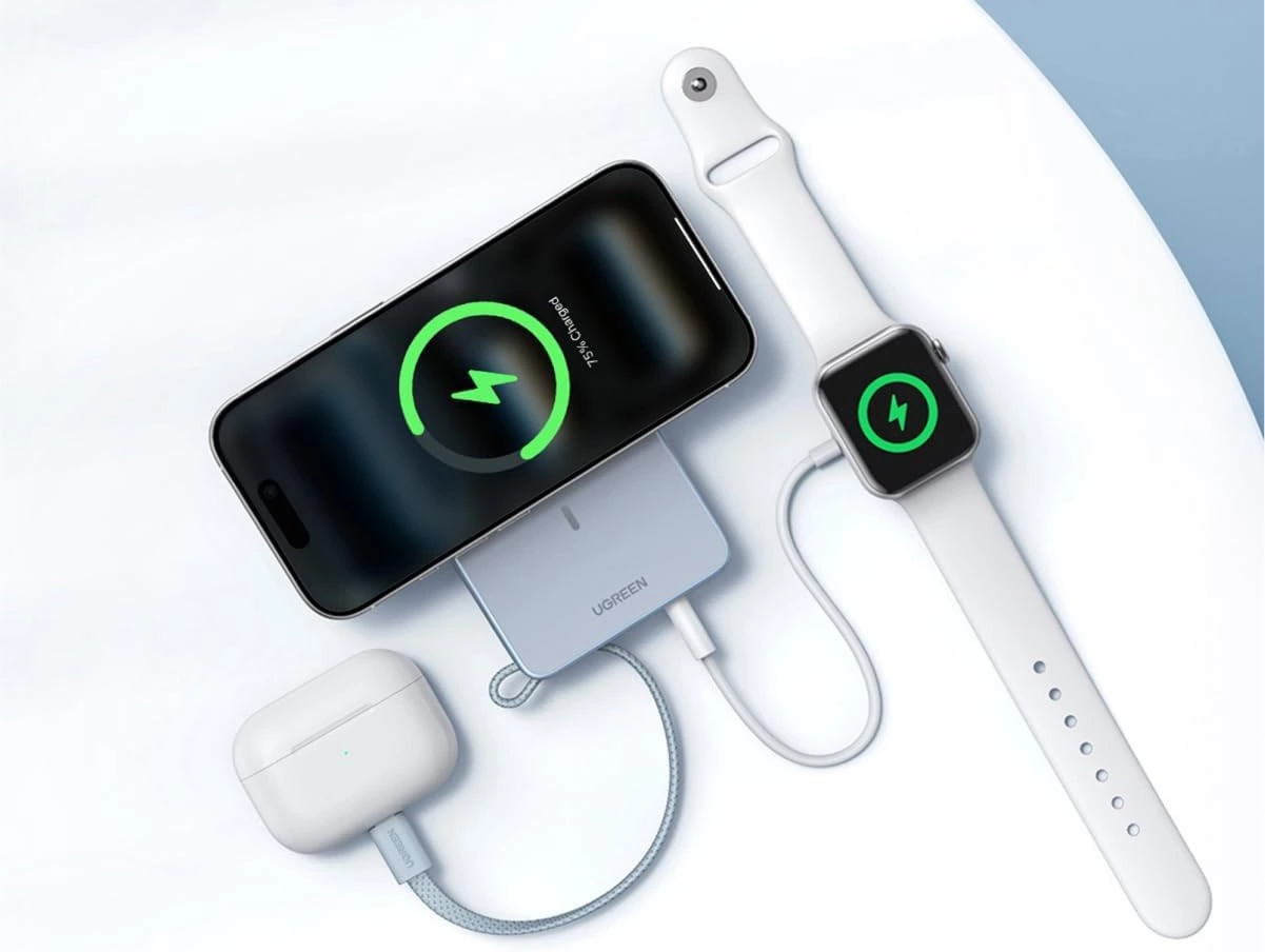 UGREEN MagFlow Power Bank labākie Qi2 lādētāji