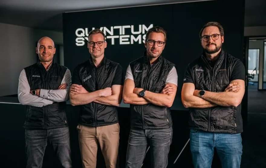 Vācijas dronu jaunuzņēmums Quantum Systems pēc 180 miljonu dolāru finansējuma kārtas trīskāršo novērtējumu līdz 3,5 miljoniem USD