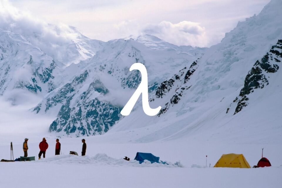 Logotipi apvienojas vienā identitātē, lai nodrošinātu privātu tehnoloģiju komplektu pilsoniskās sabiedrības atdzīvināšanai