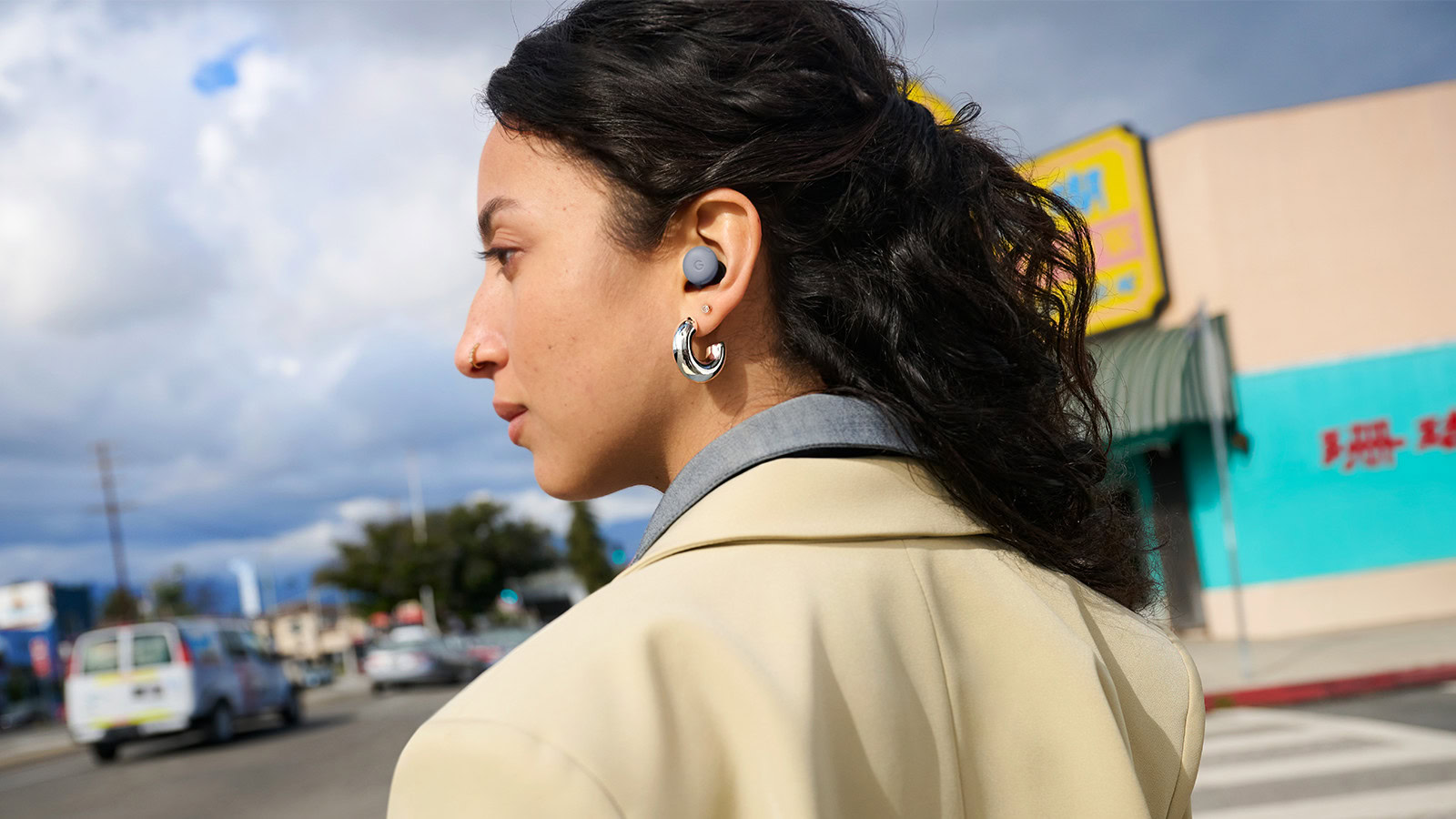 Google Pixel Buds Pro 2 Moonstone 5