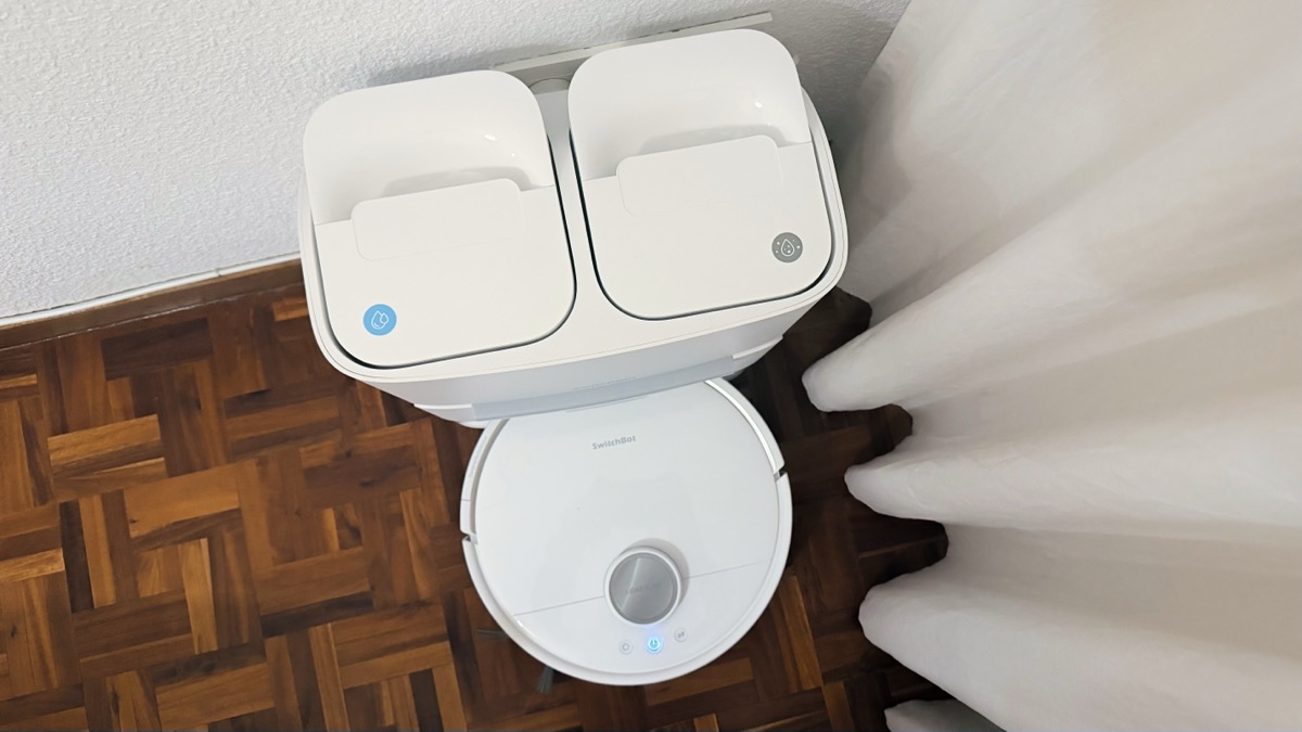 Switchbot S20 robots