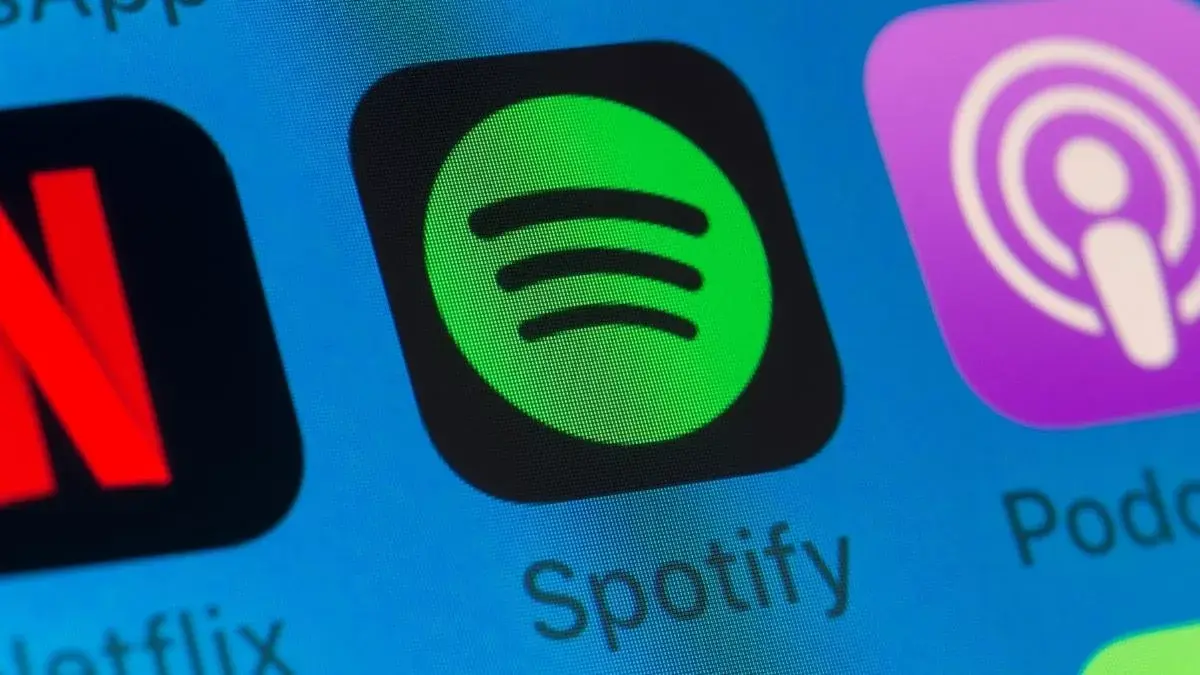Reakcijas tīklos uz Spotify krišanu