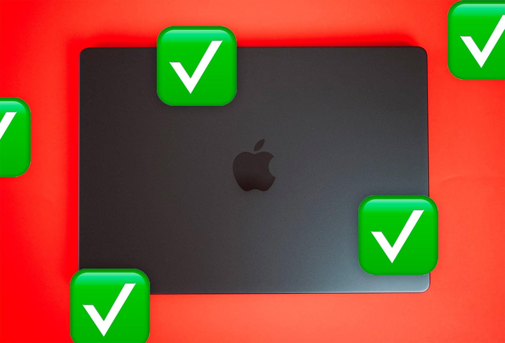 MacBook Pro uz darba galda MacBook Pro uz darba galda