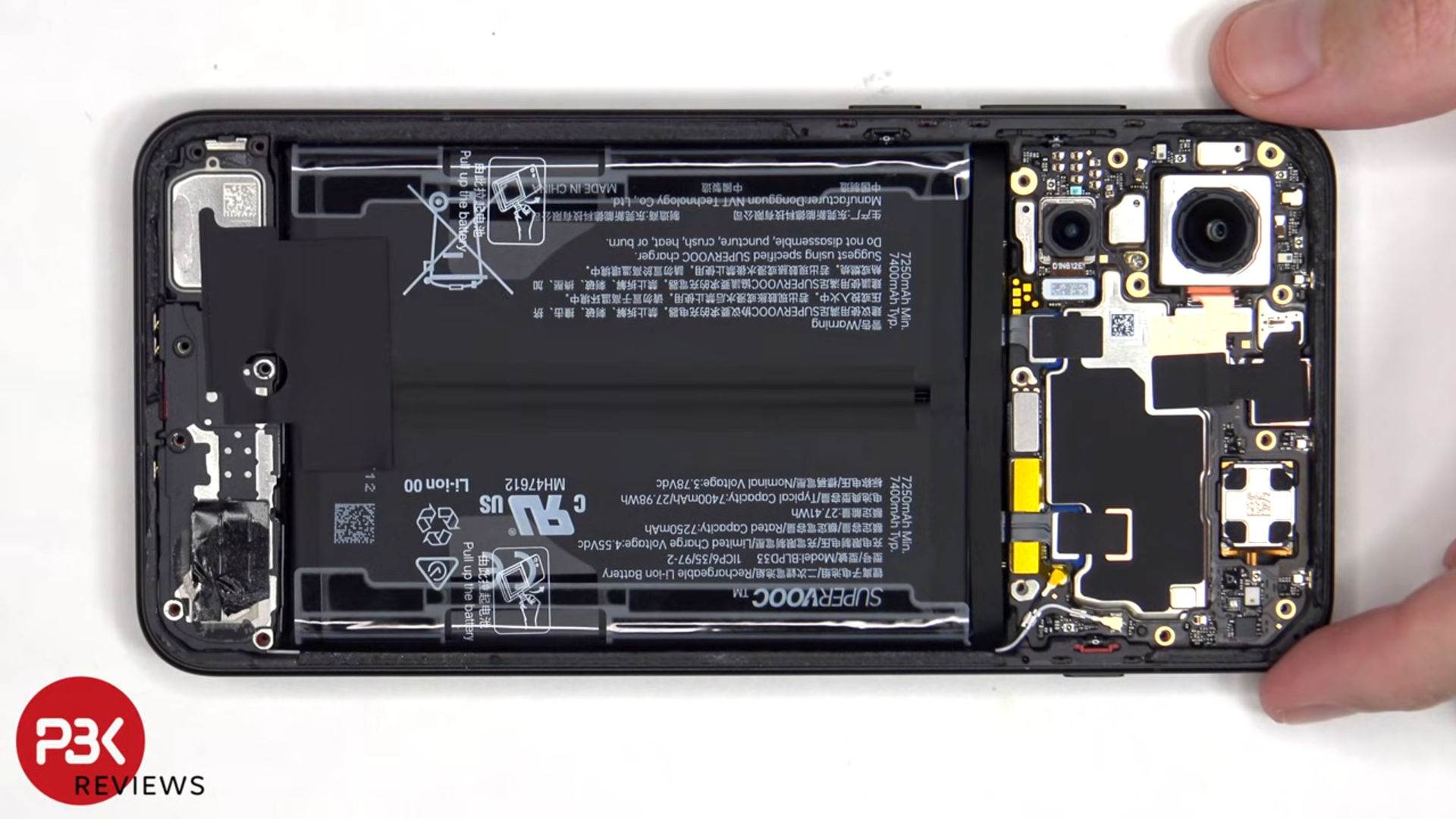 OnePlus 15R nojaukšanai ir viegli salabojams dizains ar dažiem brīdinājumiem