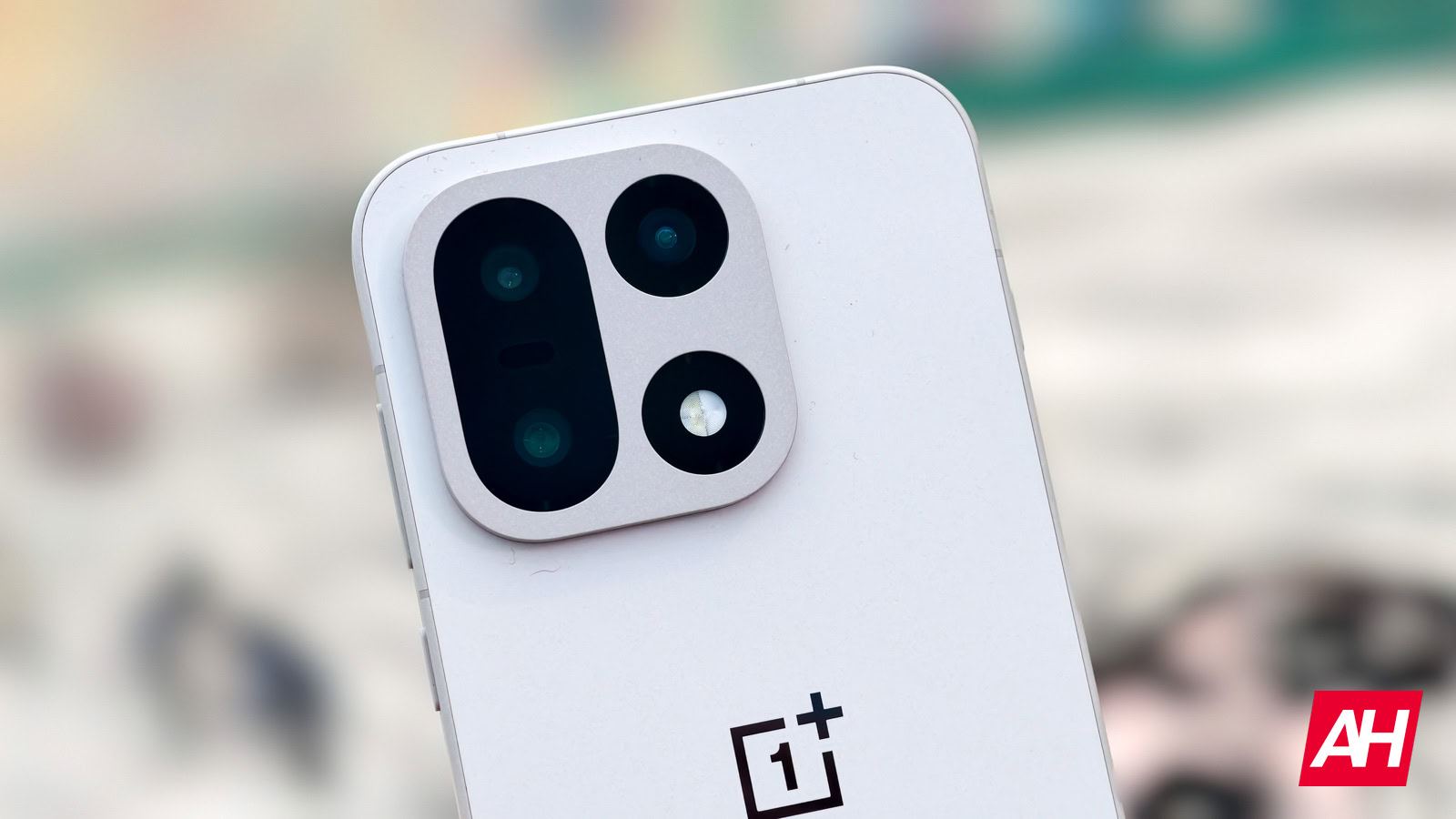 Featured image for Global OnePlus AI Reportedly Affected by Chinese Censorship