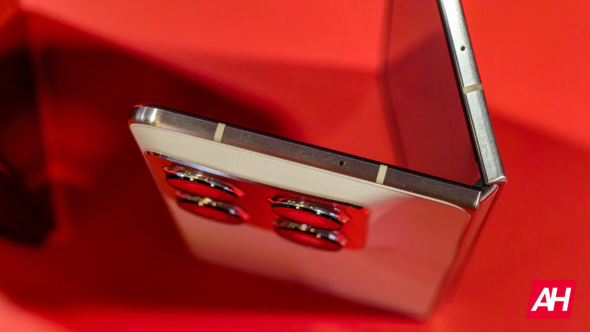 Motorola Razr Fold AM AH 22