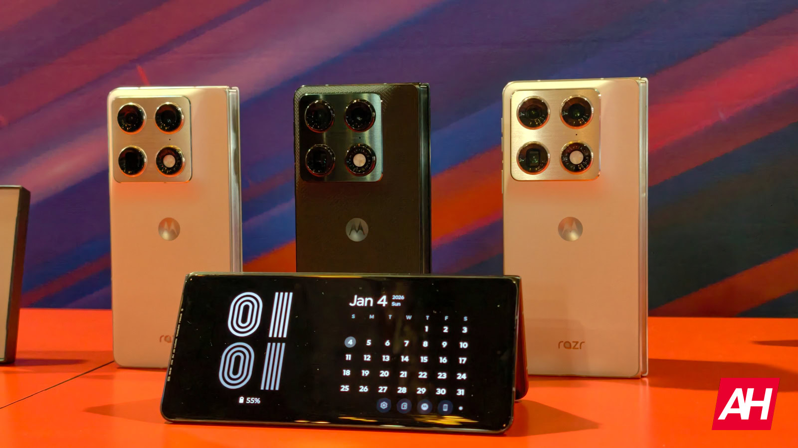 Es pieskāros Motorola Razr Fold un tagad nevaru atgriezties pie Samsung