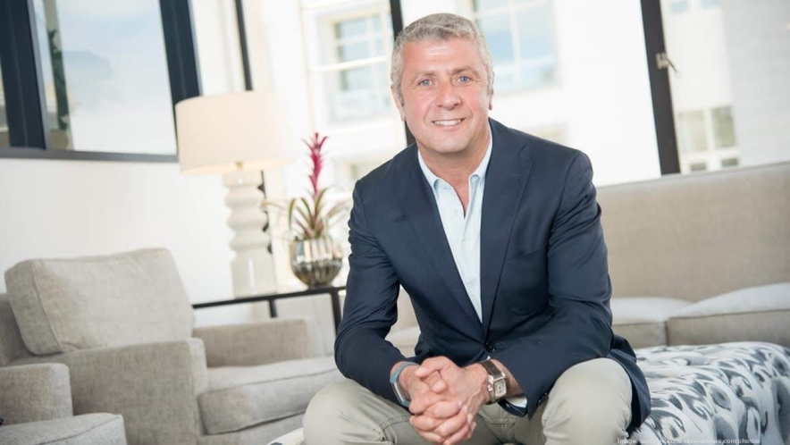 Šis dibinātājs pameta 1 miljona dolāru konsultācijas darbu, lai bez finansējuma izveidotu ARR SaaS 5 miljonu dolāru apmērā, un noraidīja 10 miljonu dolāru izpirkšanu.