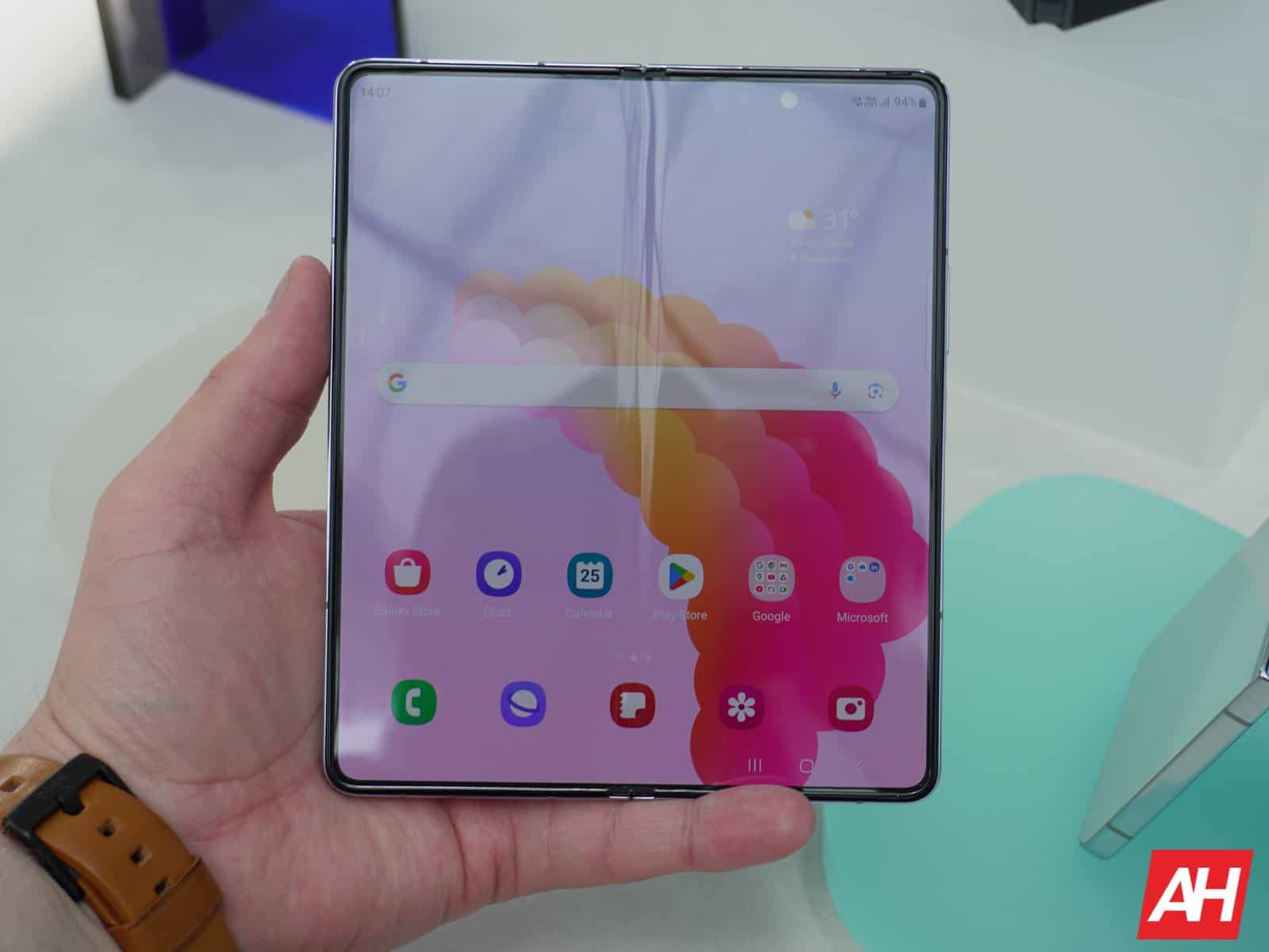 Galaxy Z Fold 5 un Flip 5 Saņemiet 2026. gada janvāra ielāpu — 55 bugs