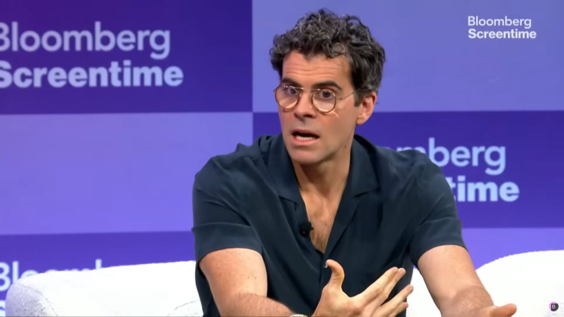 Instagram izpilddirektors: mums vajadzētu marķēt cilvēka saturu, lai cīnītos pret AI kritumu