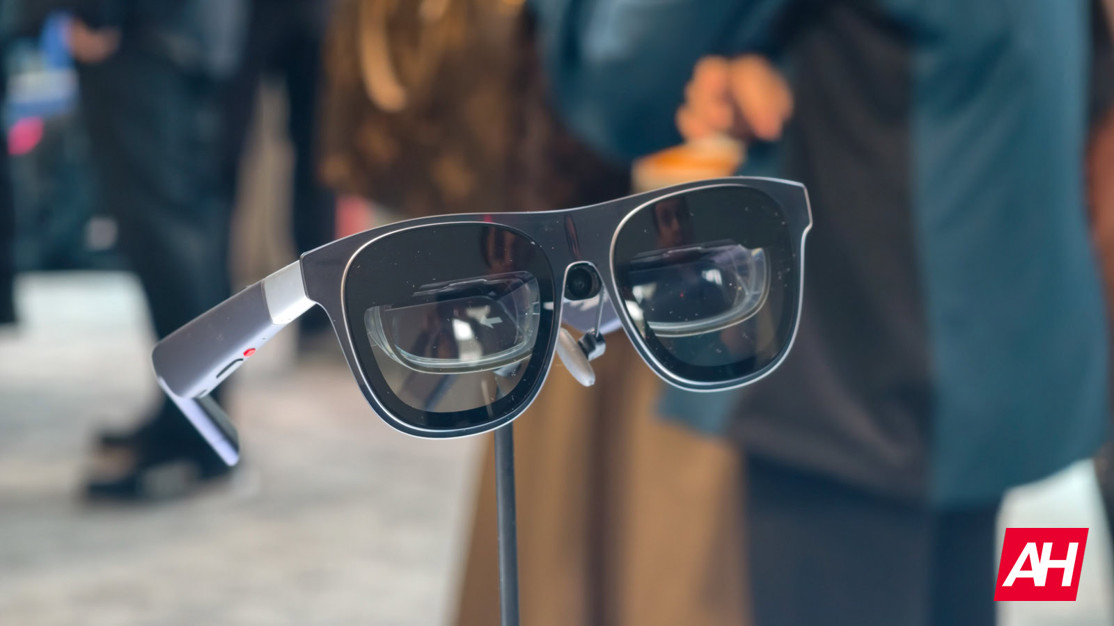 XREAL ievieš REAL 3D uz One and One Pro; Atlaide līdz 170 ASV dolāriem tūlīt