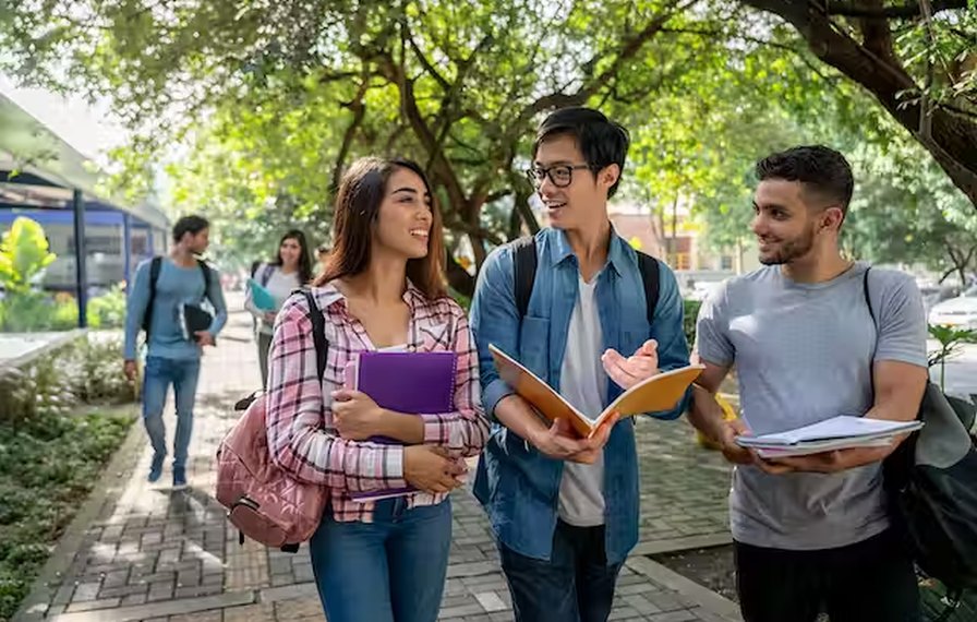 10 vispieprasītākie koledžas grādi 2026. gadā — un Nr. 1 nav datorzinātnes vai inženierzinātnes