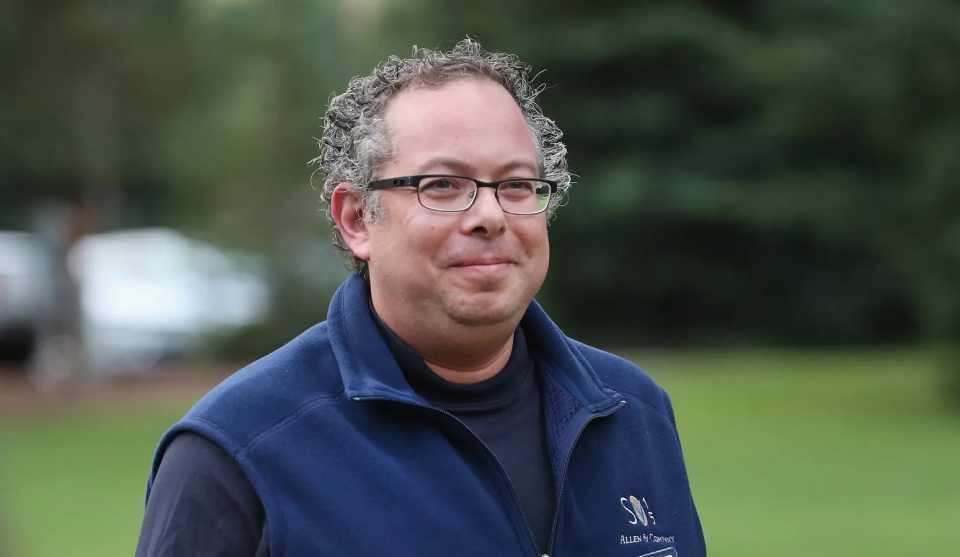 SynthBee iznāk no slepenas ar 100 miljonu dolāru finansējumu, lai regulētajās nozarēs ieviestu sadarbības izlūkošanu