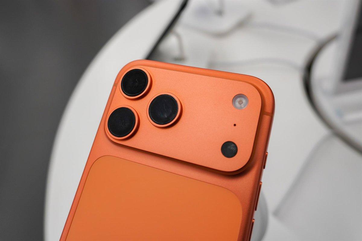 Katrs ceturtais aktīvais viedtālrunis ir iPhone: tas ir globālā mobilo sakaru tirgus sadalījums