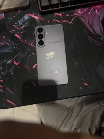 Galaxy S26 Plus pārdošanas fotoattēlu prototipa noplūde 4