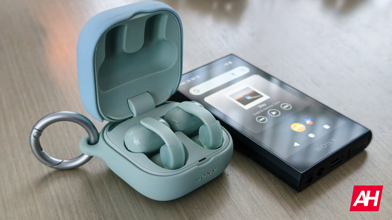 Sony tikko atrada veidu, kā izsekot ar autortiesībām aizsargātu mūziku AI ierakstos