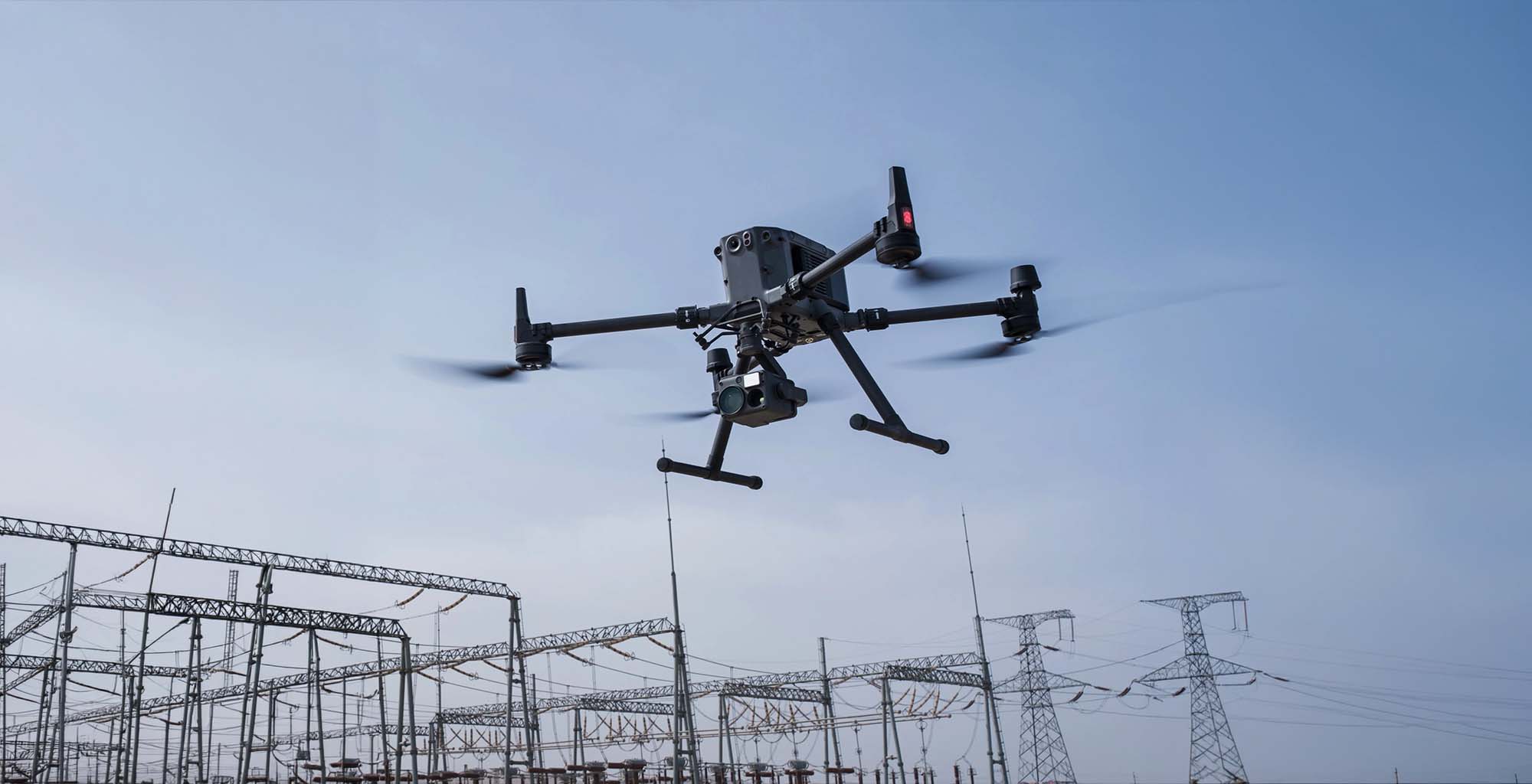 Polija atvieglo STS ierobežojumus valdības un kritiskās infrastruktūras bezpilota lidaparātu lidojumiem saistībā ar drošības bažām