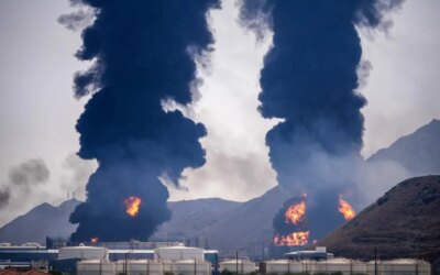 Vide Vai karš Tuvajos Austrumos paātrinās pāreju uz tīru enerģiju? Kuģu satiksmes traucējumi caur Hormuzas šaurumu ir izraisījuši naftas un dabasgāzes cenu kāpumu, kas varētu mudināt valstis veicināt atjaunojamās enerģijas un elektrisko transportlīdzekļu ieviešanu.