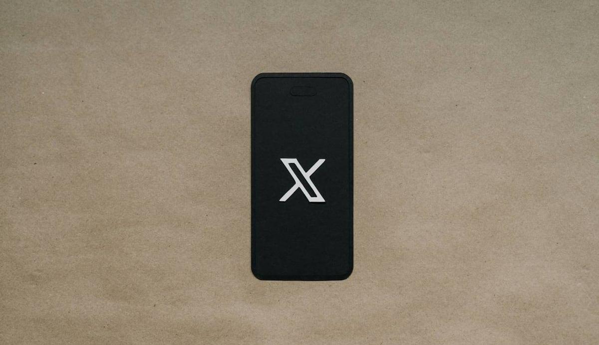 Grok AI X fotoattēlu redaktors