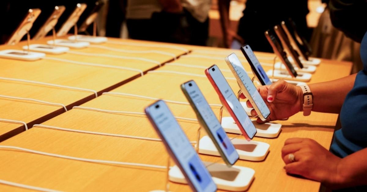 iPhone 18 Pro tumši sarkans