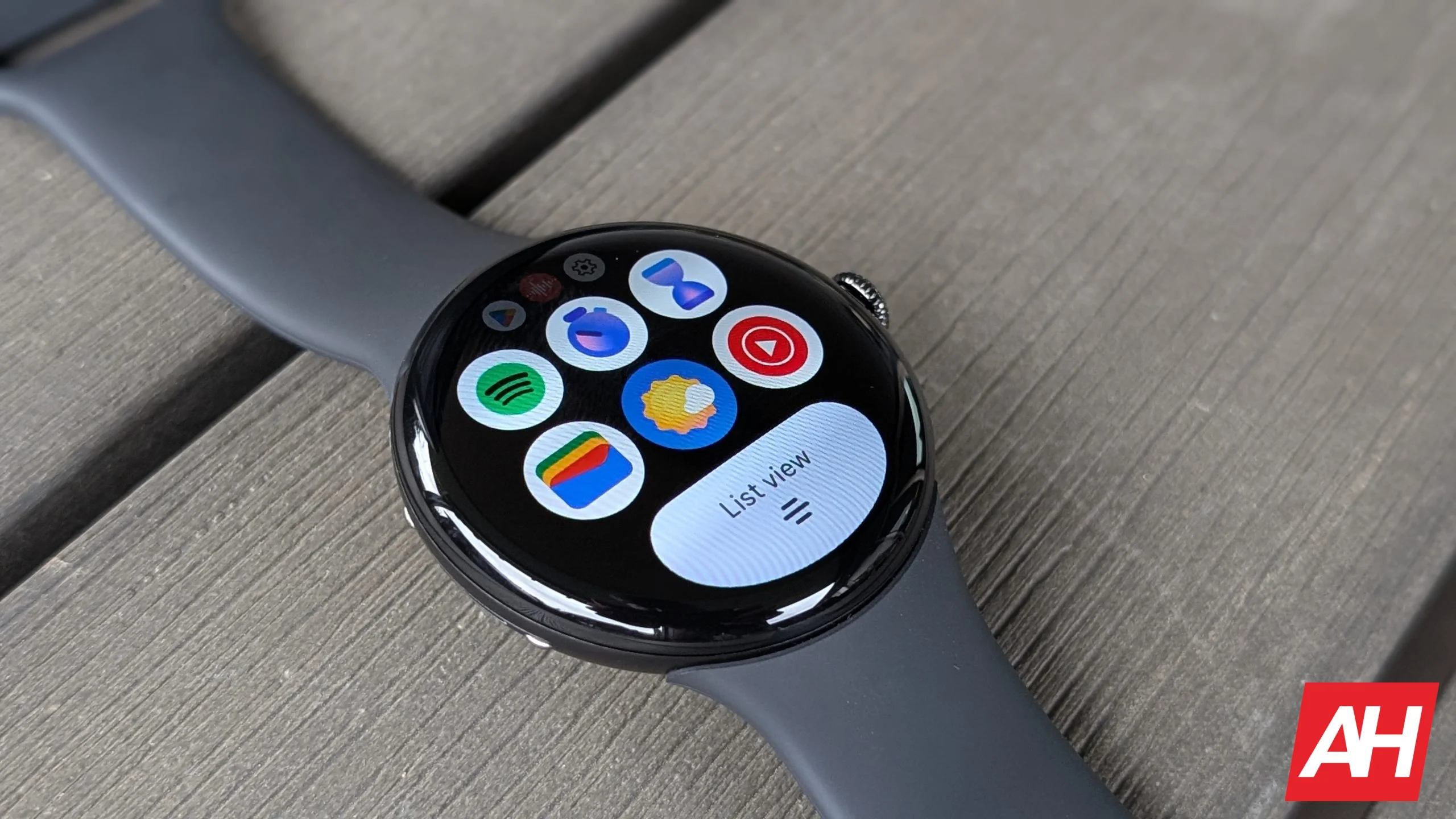 Google beidzot ievieš 64 bitu versiju visām Wear OS lietotnēm