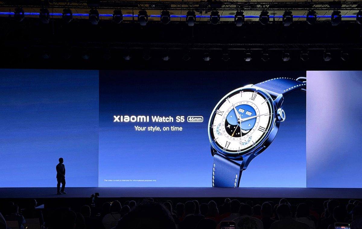 Jauna Xiaomi viedā aproce, kas ir saderīga ar iPhone Xiaomi Smart Band 10 Pro ar iPhone