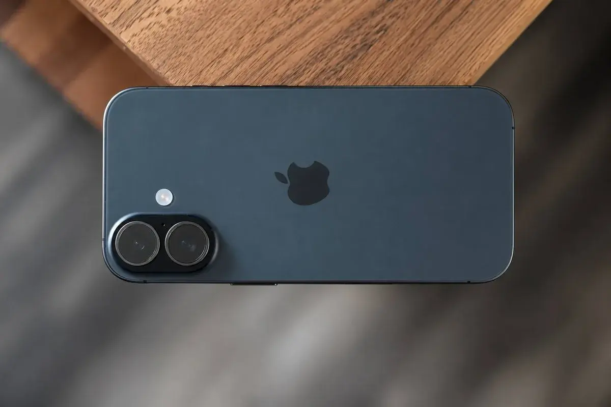 Apple pēta standarta iPhone 18 atlikšanu līdz 2027. gadam un maina tā palaišanas grafiku