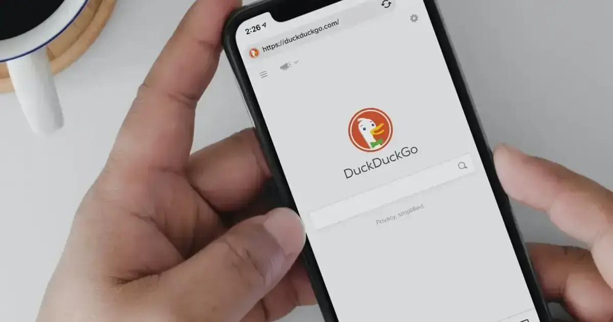 DuckDuckGo meklētājprogramma mobilajā ierīcē