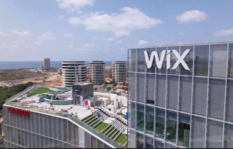 Vietne Wix.com atlaiž 20% darbaspēka, atsaucoties uz mākslīgā intelekta maiņu un Izraēlas šekeli pieaugumu