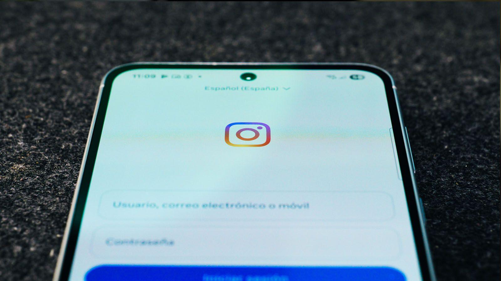 Sociālo mediju un straumēšanas ikonas salona izvēlnē