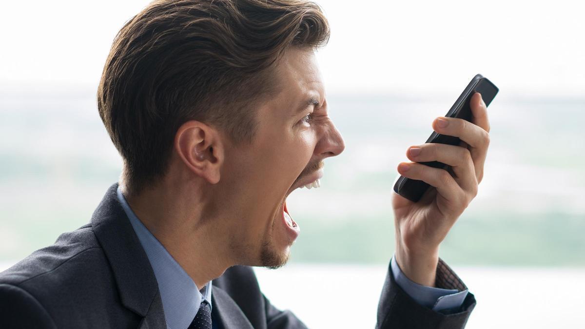 Smashing pieaugums: jauni pasākumi un kavēšanās krāpniecisku SMS bloķēšanā