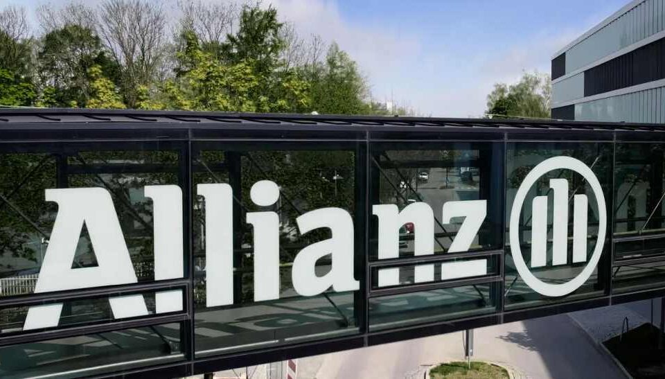 Allianz atlaišana: Vācijas apdrošināšanas gigants likvidēs līdz 1800 darbavietām, pieaugot mākslīgā intelekta izmantošanai