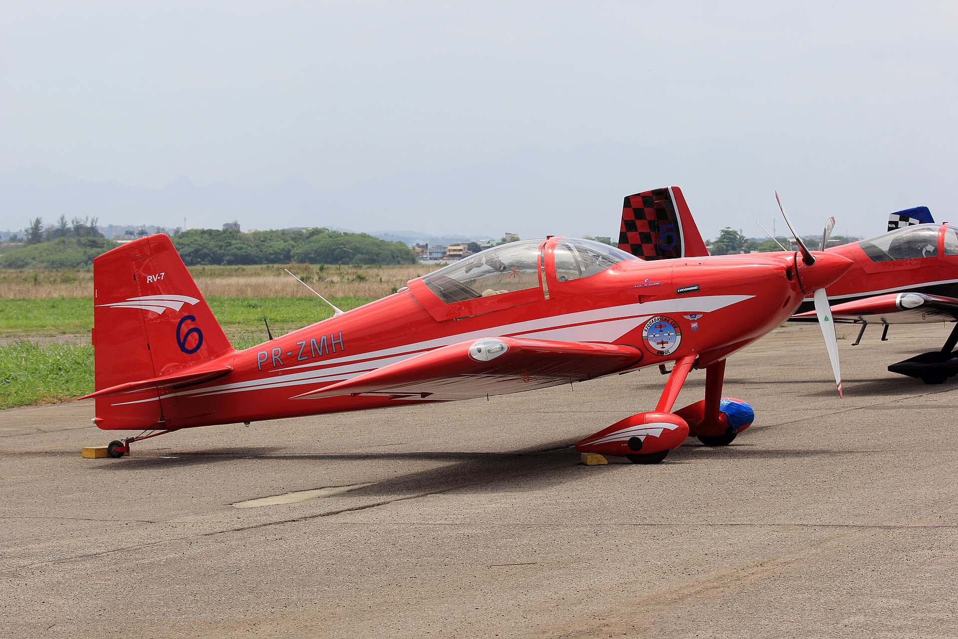 Lidmašīna apdraud dronu virs dzīvojamā rajona, pilots atsakās sadarboties ar Airprox izmeklēšanu