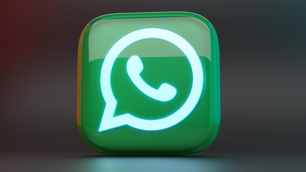 WhatsApp fotoattēlu redaktors ar AI WhatsApp fotoattēlu redaktors ar AI
