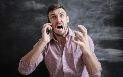 Kā atgūt izdzēstos WhatsApp ziņojumus iPhone un Android ierīcēs