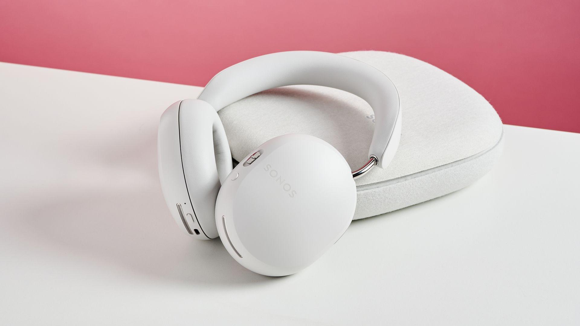 Sonos Ace Ultra: šīs būs jaunās austiņas ar AI un balss vadību