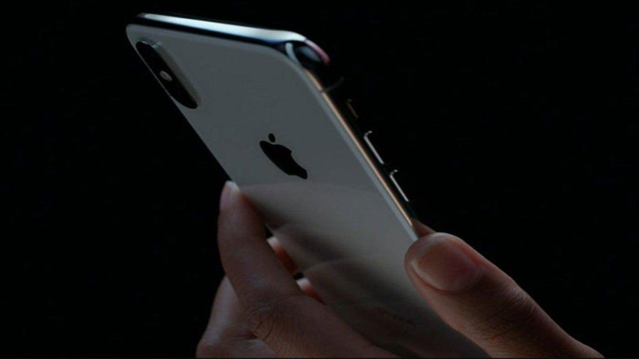 iPhone X kļūst oficiāli novecojis Apple