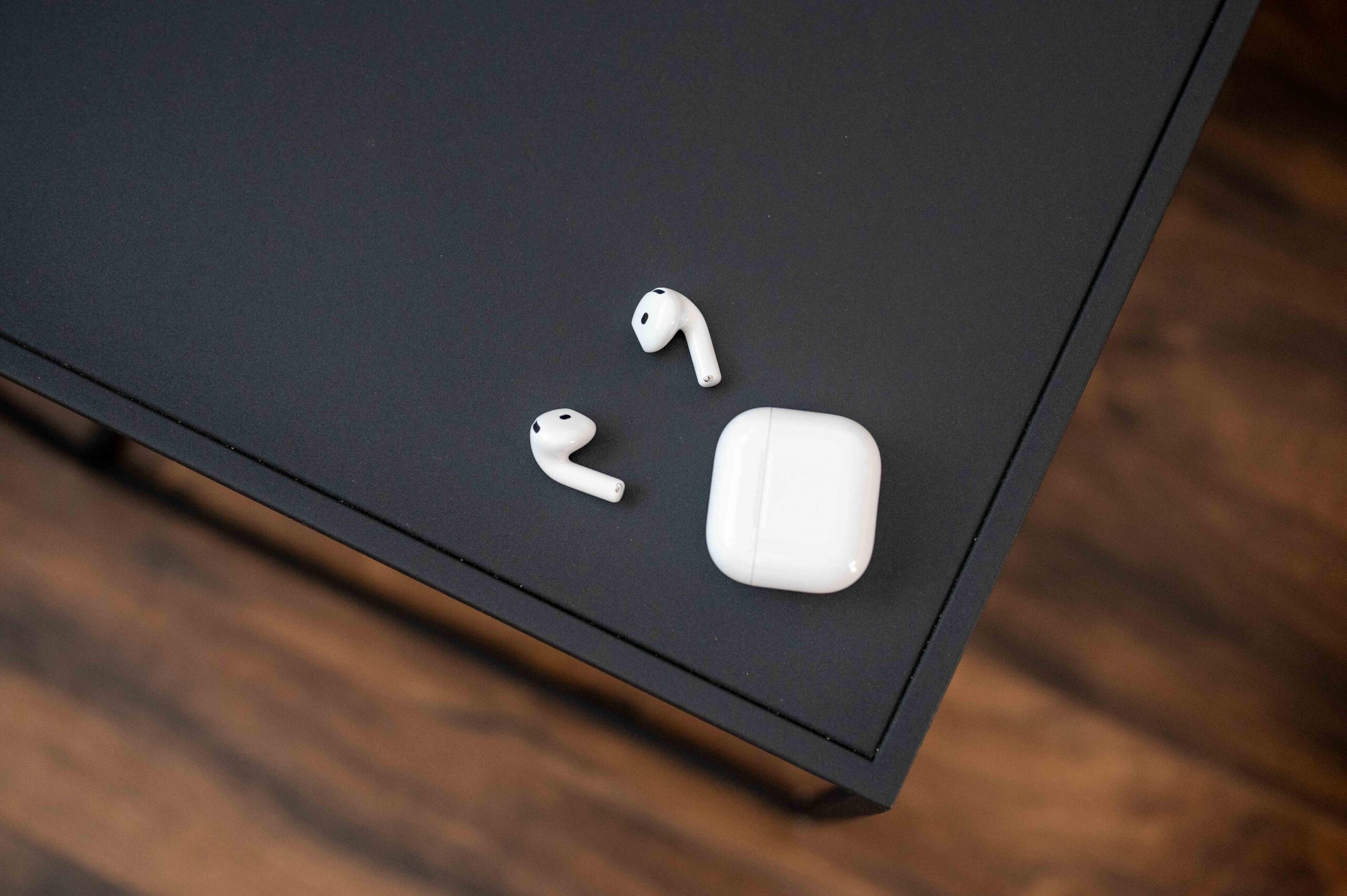 AirPods 5 divas versijas AirPods 5 divas versijas