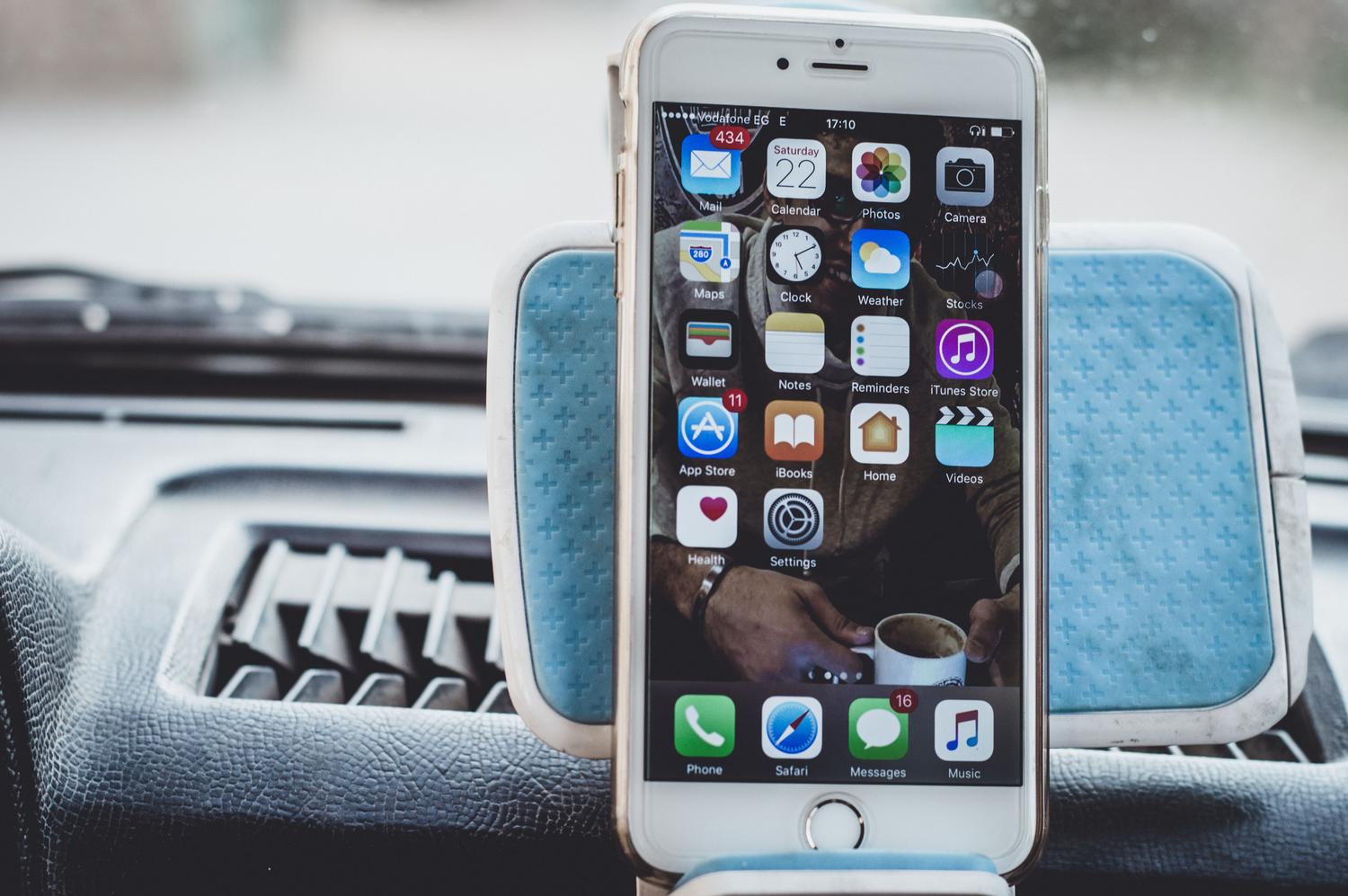 Labākās lietojumprogrammas, lai pārvaldītu automašīnu no jūsu iPhone