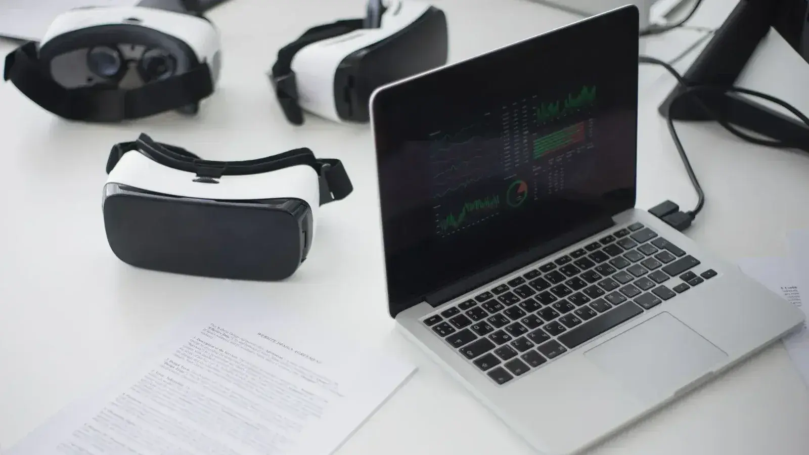 Virtuālās un jauktās realitātes skatītājs Kompakta dizaina virtuālās un jauktās realitātes austiņas