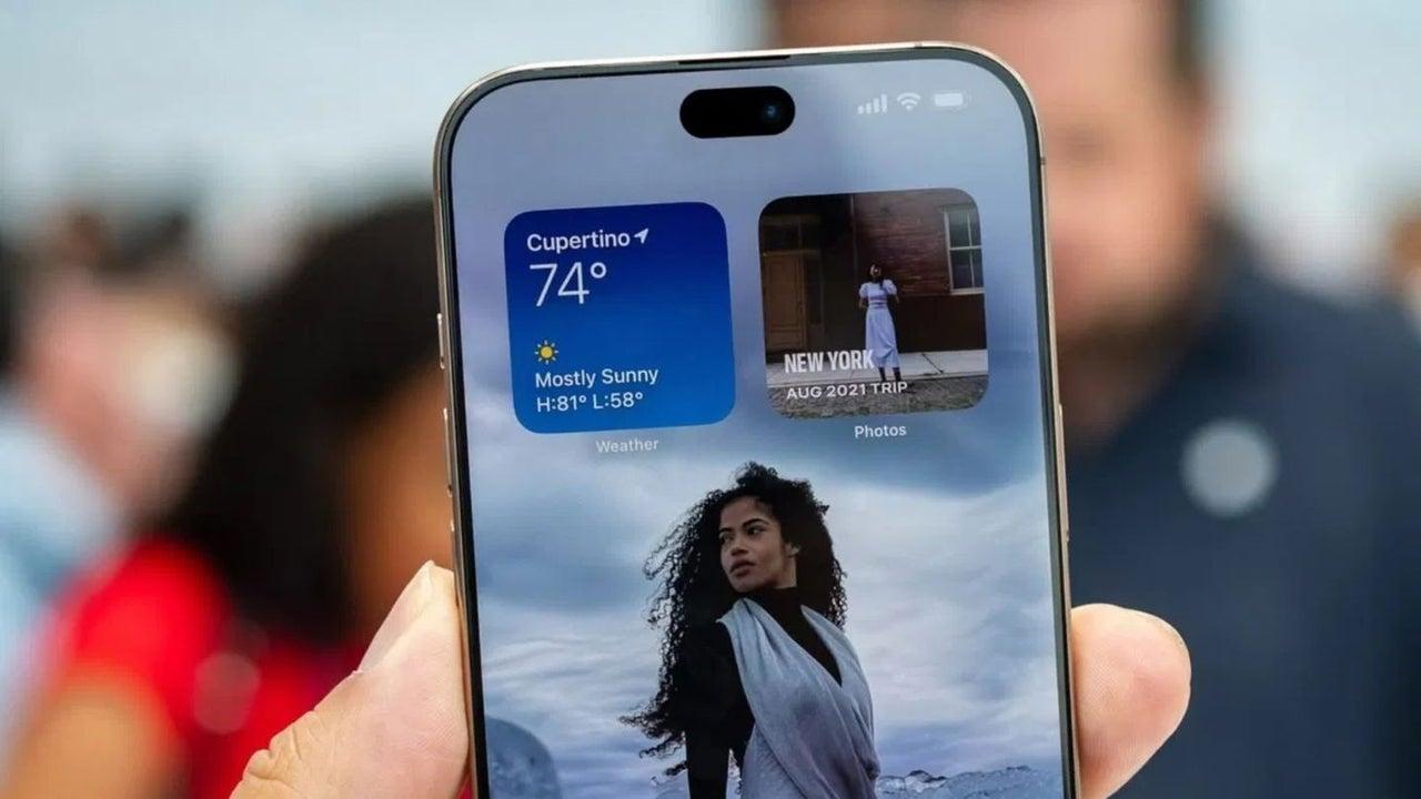 iPhone 18 Pro ir Face ID kļūda, kas izraisa negaidītu atsāknēšanu