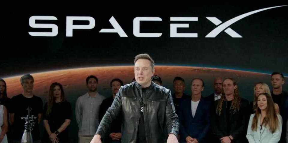 10 dolāru domēns tikko pārdots Elonam Muskam par 174 000 USD pēc SpaceXAI pārsteiguma pārbūves